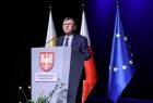 Marszałek Małopolski Witold Kozłowski przemawia podczas spotkania w Nowym Targu