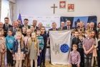 marszałek Witold Kozłowski i wszyscy pozostali goście na wspólnym zdjęciu 