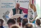 prezes Związku Podhalan przemawia do uczestników zjazdu