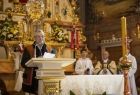 Msza Święta - wnętrze bazyliki w Ludźmierzu przy mównicy podczas przemówienia Andrzej Gąsienica Makowski