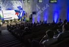 Widok na scenę i publiczność