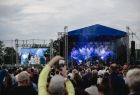 Koncert Sylwii Grzeszczak - publiczność przed sceną