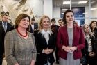 Poseł na Sejm RP Anna Pieczarka, Marta Malec-Lech z zarządu województwa, Bogumiła Porębska wiceprezydent Tarnowa stoją razem podczas wydarzenia.