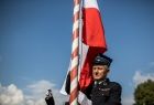 Strażak z flagą Polski