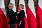 Iwona Gibas wręcza Odznakę Honorową Województwa Małopolskiego