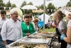 Józef Gawron, Anna Mikosz z uczestniczką festiwalu