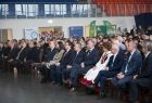 Widok na siedzącą na auli publiczność. 
