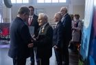 Marszałek Witold Kozłowski w trakcie wręczania odznaczeń. 