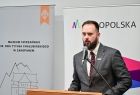 przemawia Michał Murzyn dyrektor placówki podczas otwarcia Gmachu Głównego Muzeum Tatrzańskiego