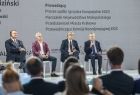 paneliści na czele z marszałkiem
