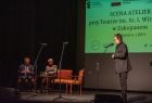 dyrektor teatru Andrzej Dziuk przemawia podczas części oficjalnej