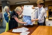 Przejdź do: BO Małopolska: Ruszyło liczenie papierowych głosów mieszkańców