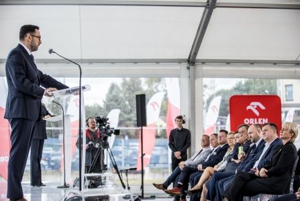 Przejdź do: W Trzebini uruchomiono proekologiczną instalację do wytwarzania biokomponentów