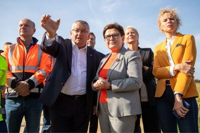 Andrzej Adamczyk, Beata Szydło, Iwona Gibas