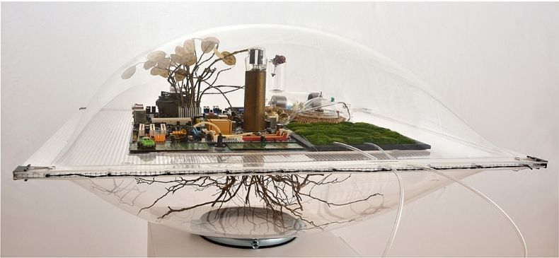 Zdjęcie instalacji futurystycznej- praca autorstwa Edity Vološčukovej