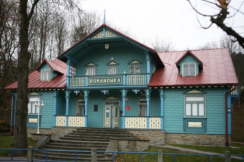 Drewniana willa Romanówka, budynek Muzeum Nikifora w Krynicy Zdroju