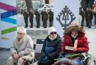 uroczystość otwarcia budynku Muzeum Palace - podczas ceremonii otwarcia - widok na zaproszone osoby pamiętające czasy II wojny światowej