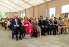 Przedstawiciele samorządu siedzący w pierwszym rzędzie sali.