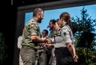 Podczas uroczystej gali z okazji jubileuszu 100-lecia harcerstwa w Trzebini wręczone zostały również harcerskie odznaczenia