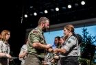 W trakcie uroczystej gali z okazji jubileuszu 100-lecia harcerstwa w Trzebini wręczono również uroczyście harcerskie odznaczenia