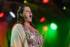 Śpiewaczka na scenie krynickiego festiwalu