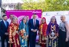 Wspólne zdjęcie organizatorów z artystami
