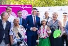 Wspólne zdjęcie organizatorów z artystami