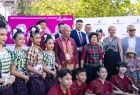 Wspólne zdjęcie organizatorów z artystami