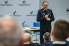 Podpisanie umowy na 63 samochody strażackie