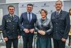 Podpisanie umowy na 63 samochody strażackie