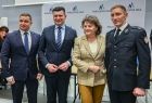 Podpisanie umowy na 63 samochody strażackie