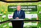 Wicemarszałek Ryszard Pagacz stoi przy mównicy.