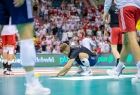 zawodnicy w trakcie rozgrzewki 