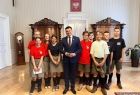 Harcerze z Wilanowa z wizytą u marszałka Łukasza Smółki