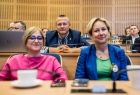 Radne województwa Patrycja Tocka i Sylwia Żak-Biesik. Za tyłu siedzi Grzegorz Lipiec.