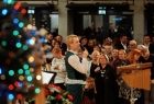 Iwona Gibas z zarządu województwa małopolskiego zwraca się do uczestników uroczystości