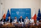 Posiedzenie rady z udziałem marszałka Łukasza Smółki