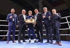 nagroda dla Oskara Grodzickiego. W otoczeniu VIP-ów