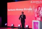 Marszałek Łukasz Smółka na scenie