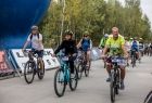 Rowerzyści jadący na trasie Małopolska Tour 