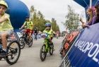 Mali rowerzyści biorący udział w rajdzie rowerowym Małopolska Tour
