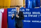 Uroczystość w szkole w Nowej Górze