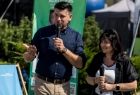 Marszałek Łukasz Smółka i poseł Urszula Rusecka.