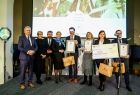 Zdjęcie z gali rozdania nagród w konkursie "Turystyczne Skarby Małopolski"