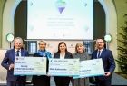 Zdjęcie z gali rozdania nagród w konkursie "Turystyczne Skarby Małopolski"