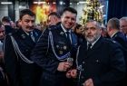 Marszałek Łukasz Smółka w gronie strażaków 