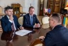 Marszałek Łukasz Smółka podczas spotkania z Konsulem Ukrainy 