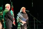 Dyrektor CK Marta Mordarska na scenie.