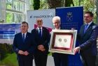 Przekazanie Polonii Minor na ręce przedstawiciela UJ