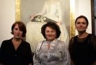 Radna Jadwiga Wójtowicz z Olgą Boznańską i dyrektor Dworu Karwacjanów w Gorlicach.